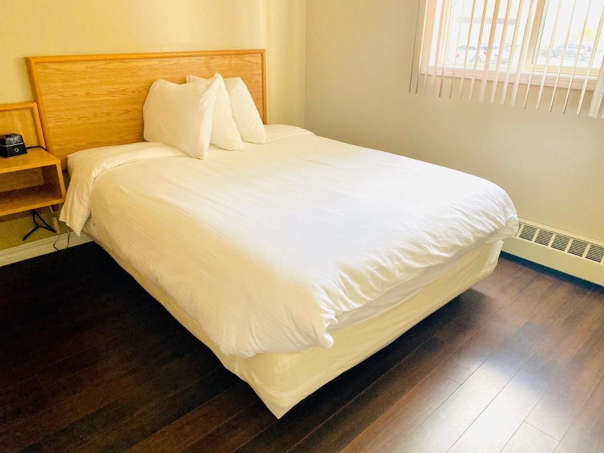 Twilight Country Motel Boyle Екстериор снимка